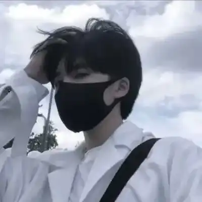 史菁